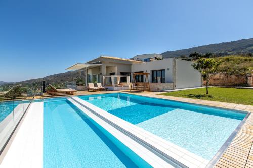 Villa Kedria with a panoramic ocean view