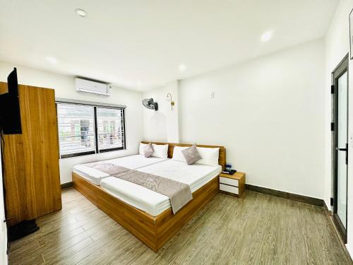 Little Vietnam Hotel - Cat Ba