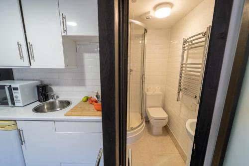 STAY SA Spacious studios next to UOB and 10min to the City!, Birmingham (zdjęcie 5)