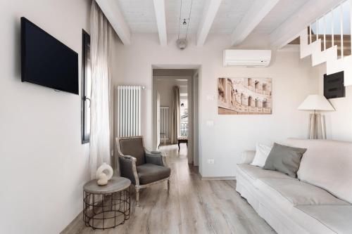 Opera Residence - image 11