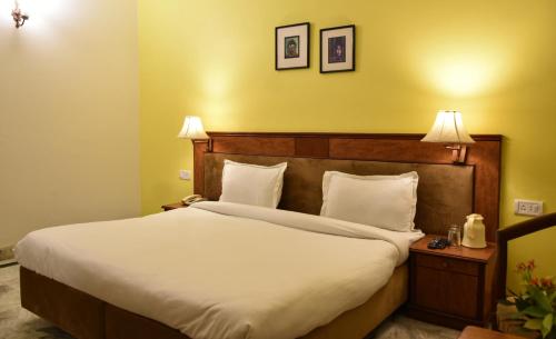 Standard Double Room room in Greenwood Hotel