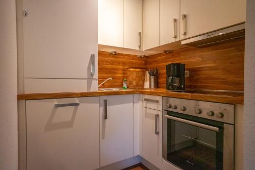 Apartment with Terrace image 7