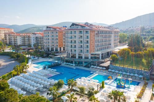 Ramada Resort Kusadasi & Golf