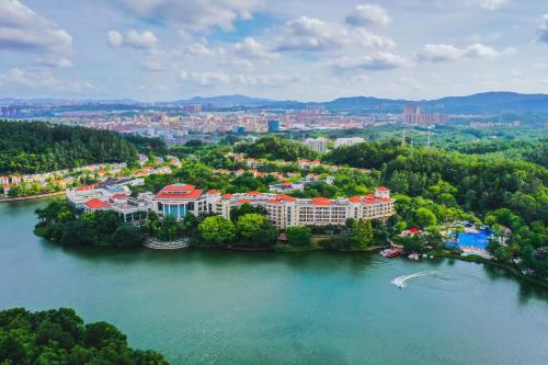 Good View Hotel Tangxia - 15 mins drive from Dongguan South Railway Station, Dongguan
