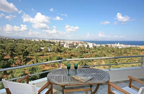 Wide-view & quiet apartment Chania