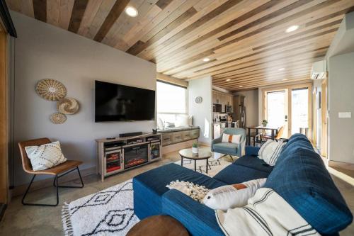 Rum Away with Me #303, Chelan (fotografie 9)