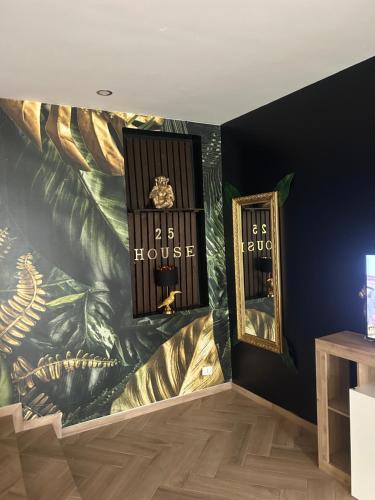 House Twenty - Five 5