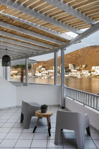 Cactus Suites Kythnos 3