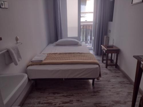 Pensión San Isidro - image 11
