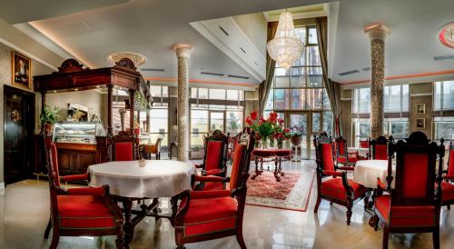 레스토랑, 호텔 임. 야나 파브와 II (Hotel im. Jana Pawla II) in 우로클라우 서버브