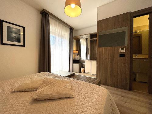 Hotel Regina - image 2
