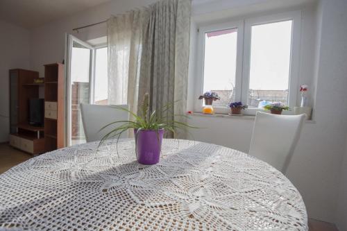 Apartment with Balcony image 6