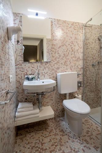 Alle Guglie Boutique Hotel, Wenecja (zdjęcie 9)