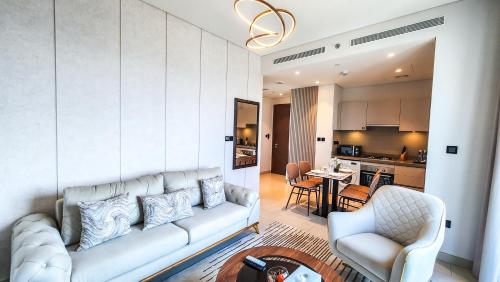 STAY BY LATINEM Luxury 1BR Holiday Home CVR A2609 near Burj Khalifa, Dubai (foto 3)
