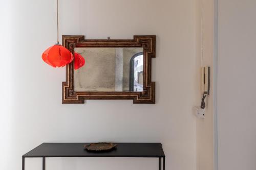 iFlat Trevi Fountain's roomy&friendly apartment - image 10