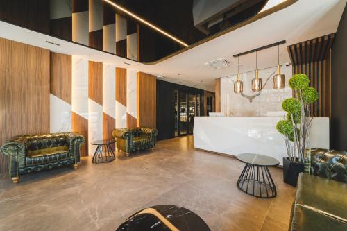 Lobi, Bristol Hotel Podgorica in Podgorica