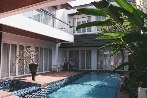 Lake View Villa Rancamaya by The Ordinary