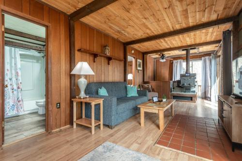 Shenandoah Seclusion-Wrap-Around Porch-Firepit