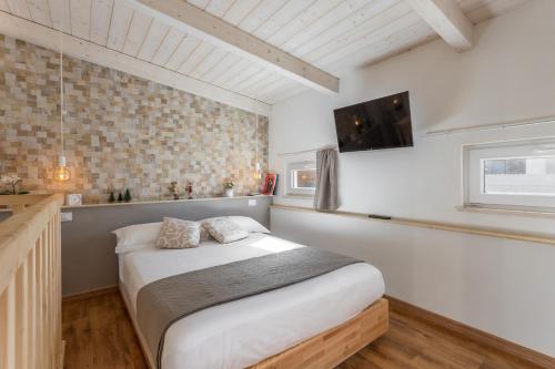 Loft 35 - private parking, Quartu SantʼElena