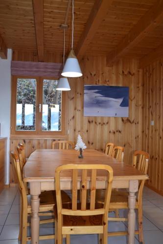 Les 2 Sabots Les 2 Sabots