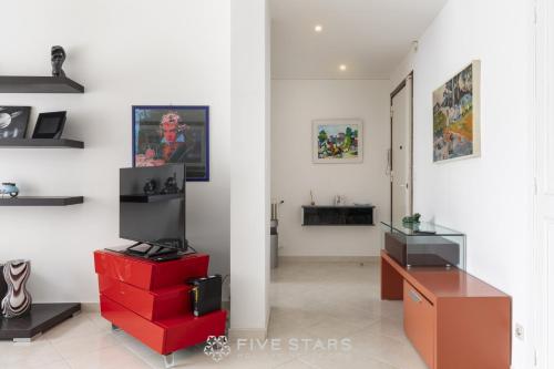 Apartment image 8