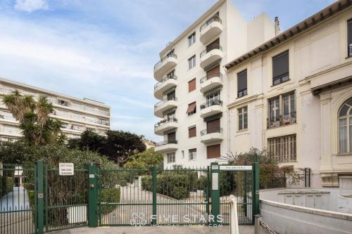 Apartment image 7