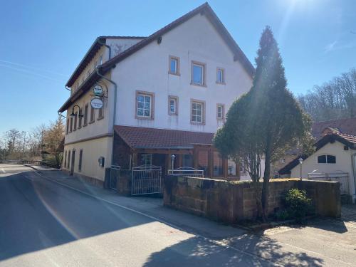 Exterior view, Felsenmuhle Neuleiningen in Neuleiningen
