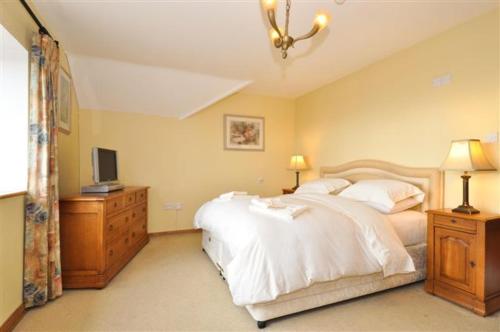 Claremount House B&B - image 3