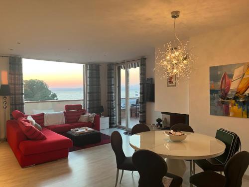 Three-Bedroom Apartment room in Favola Bella The panoramic penthouse