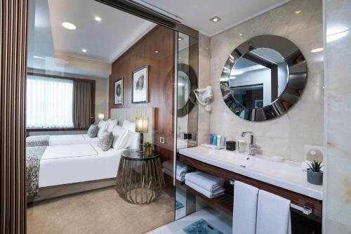 Vogue Hotel Supreme Istanbul - image 10