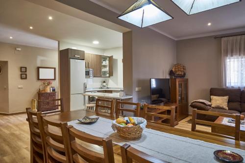  Cosy House in San Bartolome de Pinares with Mountain View in San Bartolomé de Pinares