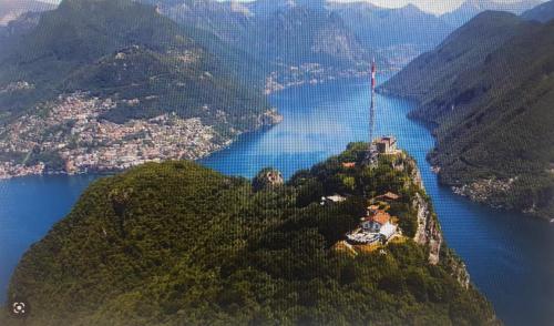  Casa Vista Cadro Executive in Lugano