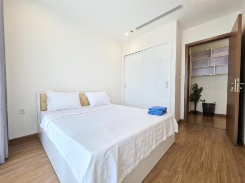 Three-Bedroom Apartment image 10