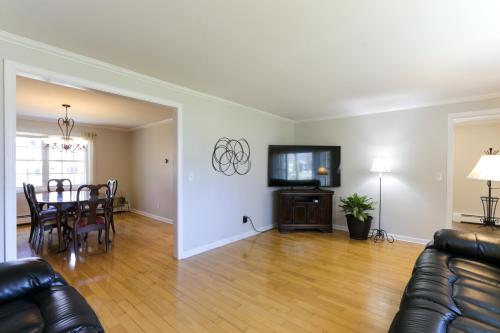 Family Home with Deck and Grills in Southington! in Southington, USA