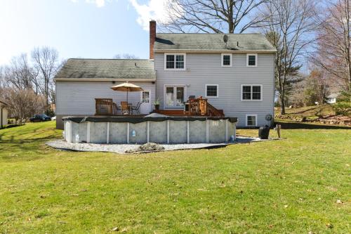 Connecticut Vacation Home Rental with Private Pool!