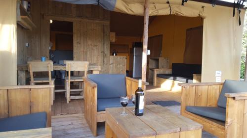 Balkons/terase, Silver Coast Glamping luxury lodge in Sela