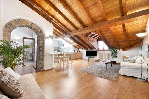 Superior One-Bedroom Apartment