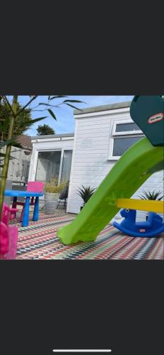 Nicolas Devon air bed and breakfast