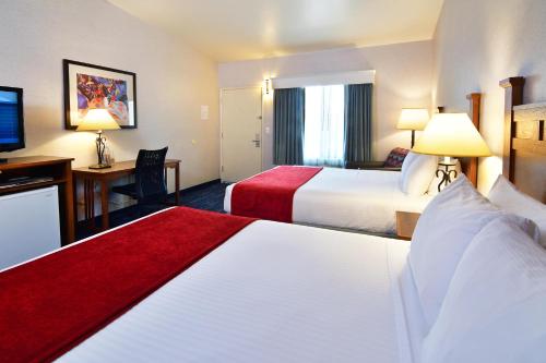 Lamplighter Inn & Suites at SDSU