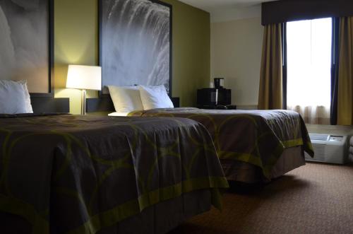 SuperB Hamburg Motel in Hamburg, USA