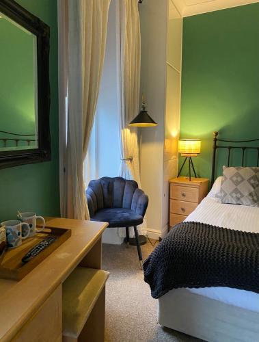 Cobbleview Rooms - Tap to explore photos