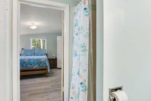 Beach Cottage on Jones