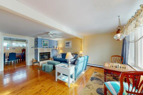 The Cottage at Long Sands The Cottage at Long Sands