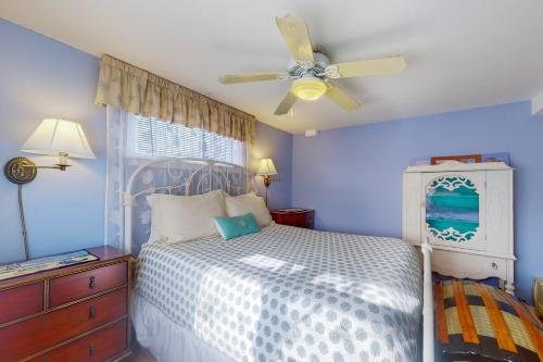 The Cottage at Long Sands The Cottage at Long Sands