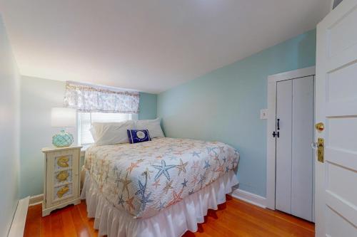 The Cottage at Long Sands The Cottage at Long Sands