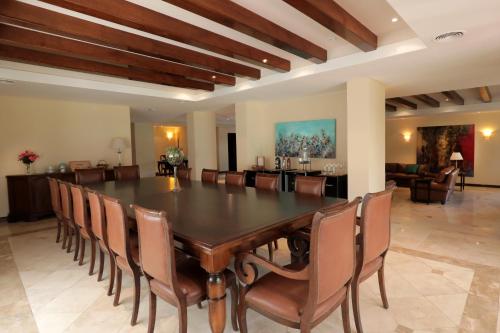 Restaurant, Casa Agostino - Luxury wine resort in Mendoza