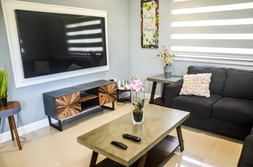 Beach Holidays at Marina Villa in Saint Ann's Bay