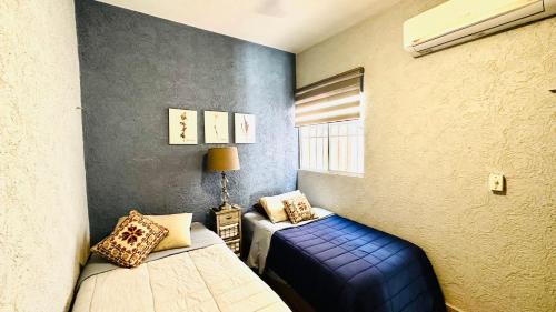2 double beds