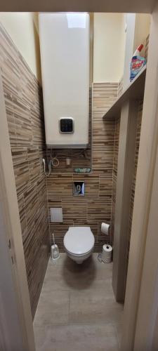 Silver 2 Home - Two bedroom apartment with two balconies - 15 Asbóth utca Budapest 1075  image 6