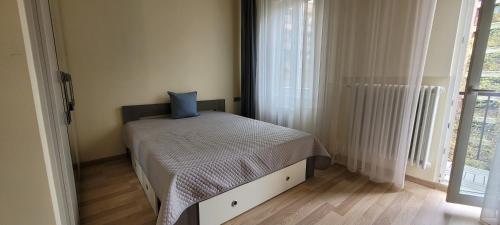 Silver 2 Home - Two bedroom apartment with two balconies - 15 Asbóth utca Budapest 1075  image 1